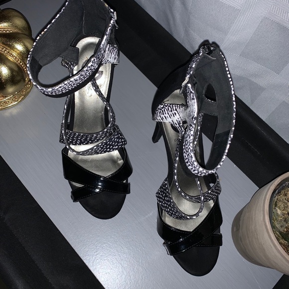 Shoes - Picture 3 of 3